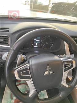 ميتسوبيشي باجيرو سبورت